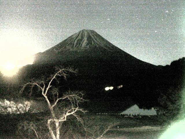 精進湖からの富士山