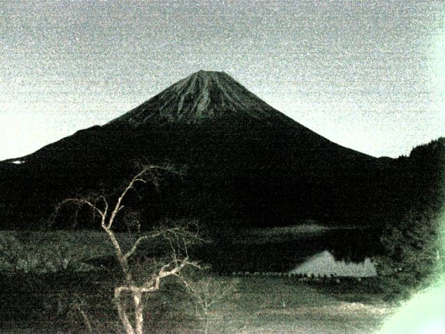 精進湖からの富士山