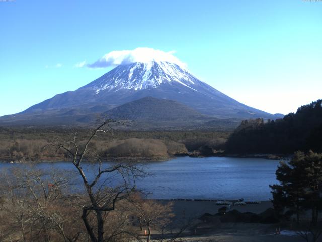 精進湖からの富士山