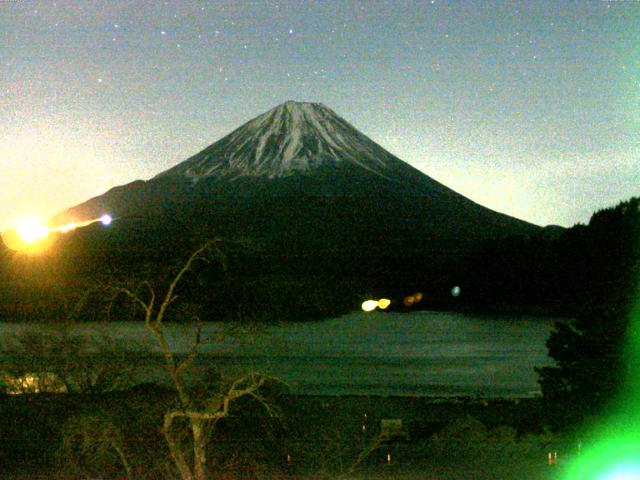 精進湖からの富士山