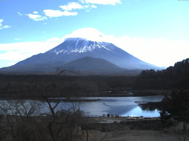 精進湖からの富士山