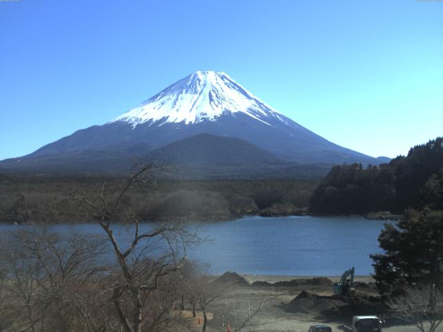 精進湖からの富士山