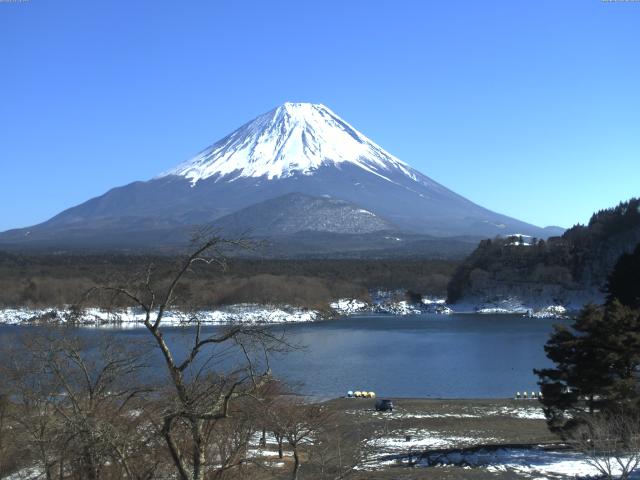 精進湖からの富士山