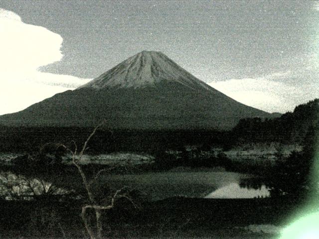 精進湖からの富士山