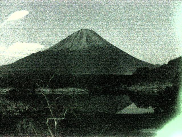 精進湖からの富士山