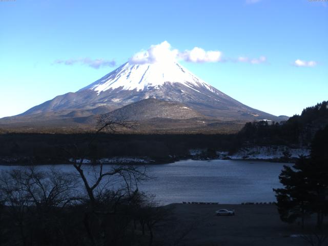 精進湖からの富士山