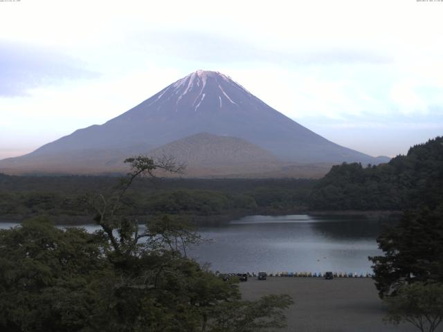 精進湖からの富士山