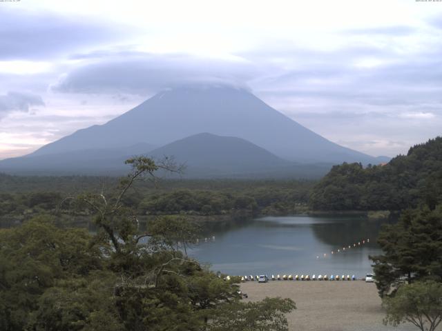 精進湖からの富士山