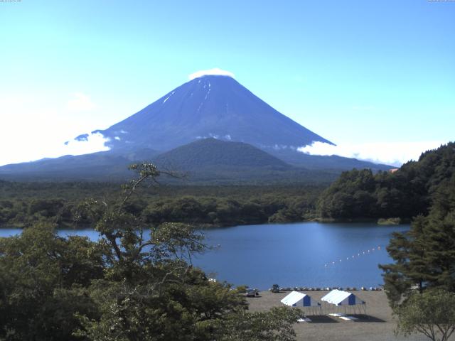 精進湖からの富士山