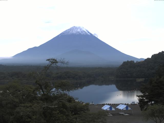 精進湖からの富士山