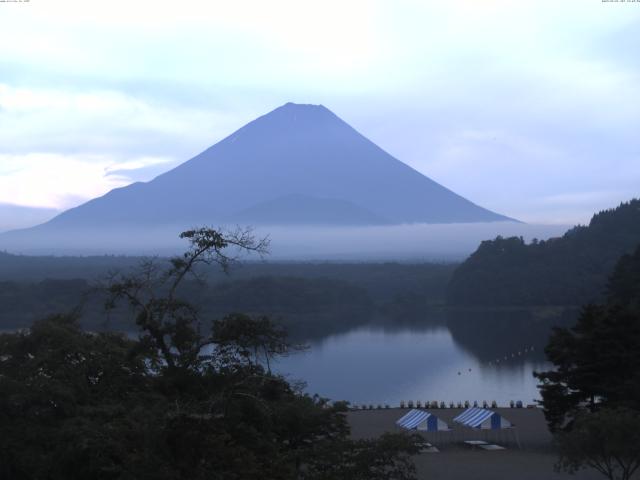 精進湖からの富士山