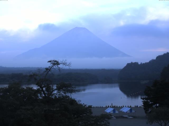 精進湖からの富士山