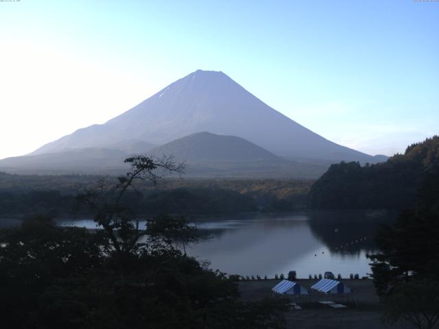 精進湖からの富士山