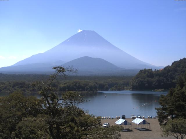 精進湖からの富士山