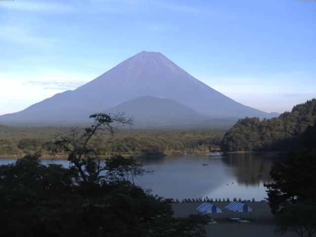 精進湖からの富士山