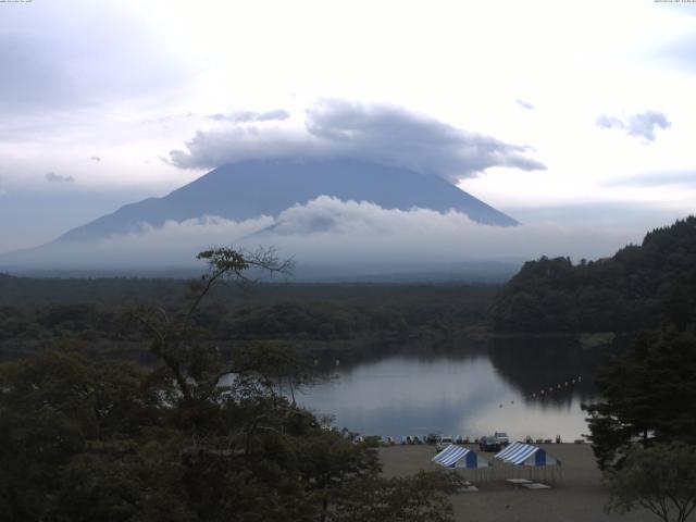 精進湖からの富士山