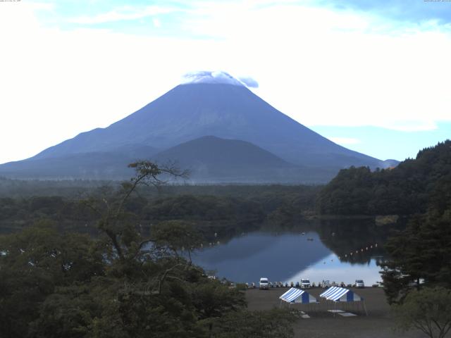 精進湖からの富士山