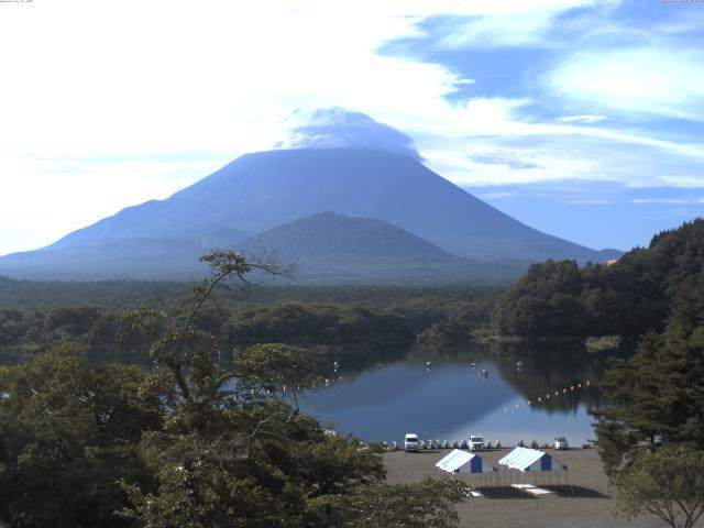 精進湖からの富士山