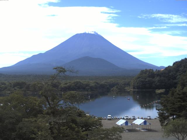 精進湖からの富士山