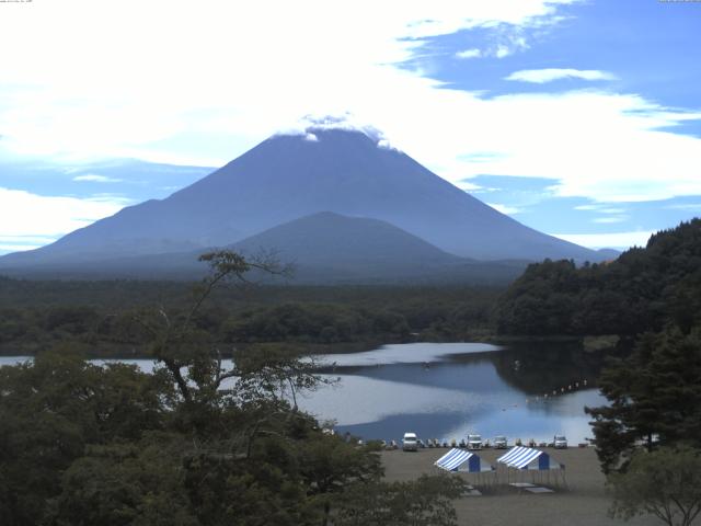 精進湖からの富士山