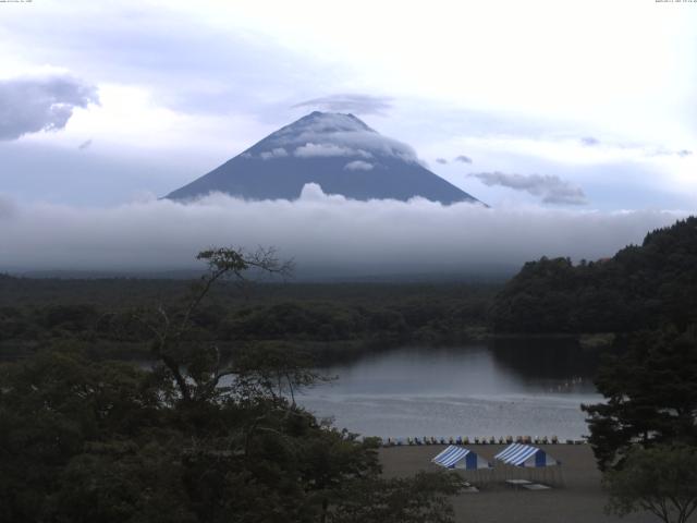 精進湖からの富士山