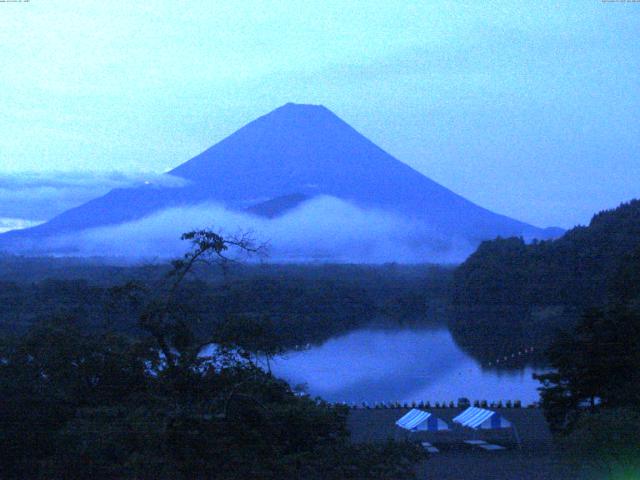 精進湖からの富士山