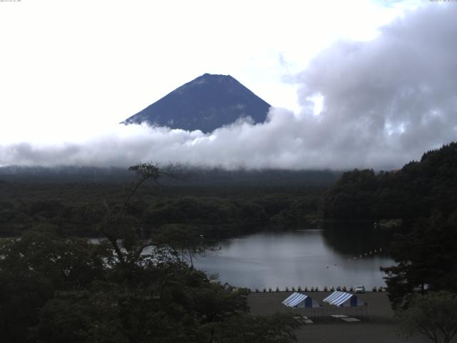 精進湖からの富士山