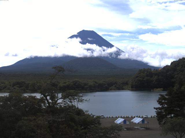 精進湖からの富士山