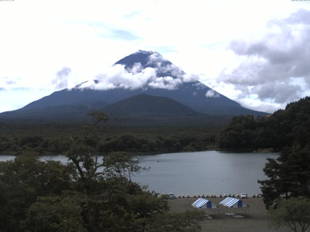 精進湖からの富士山