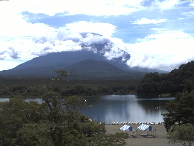 精進湖からの富士山