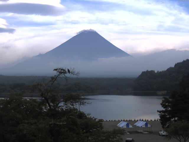 精進湖からの富士山