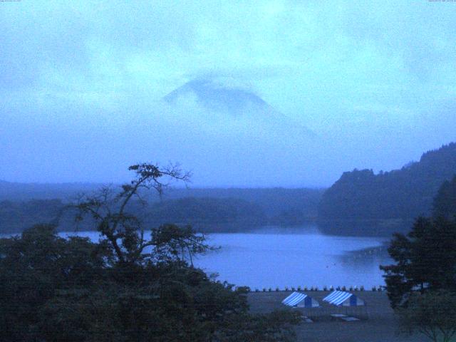 精進湖からの富士山