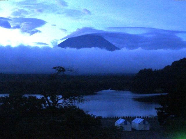 精進湖からの富士山