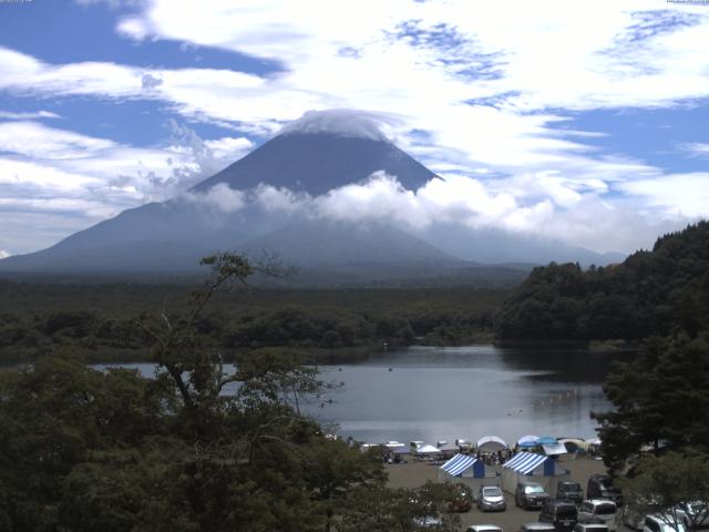 精進湖からの富士山