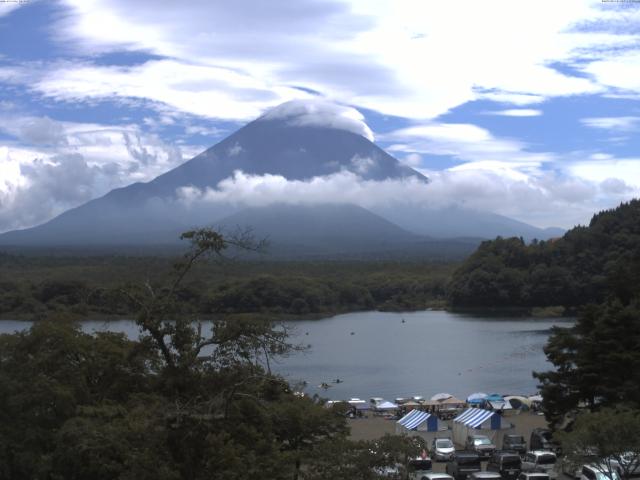 精進湖からの富士山