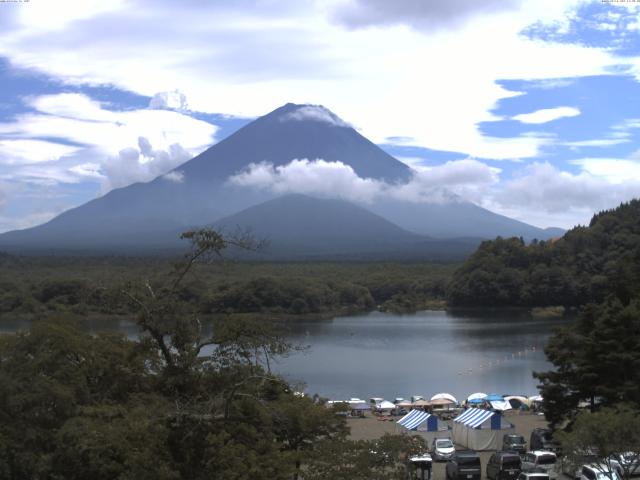 精進湖からの富士山