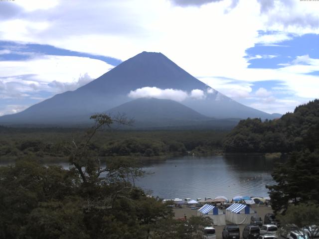 精進湖からの富士山