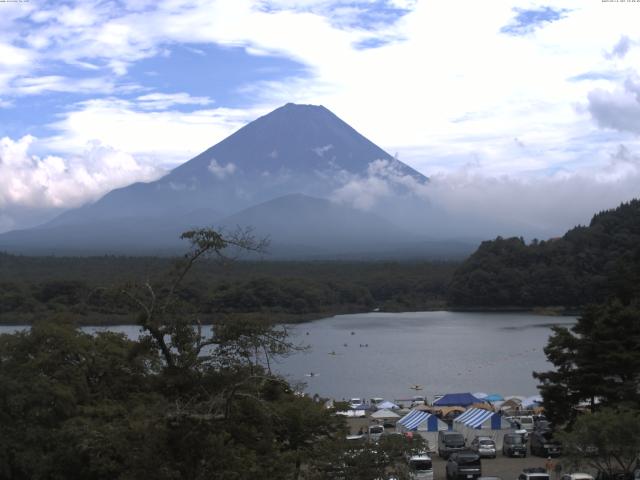 精進湖からの富士山