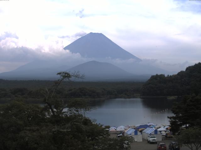 精進湖からの富士山