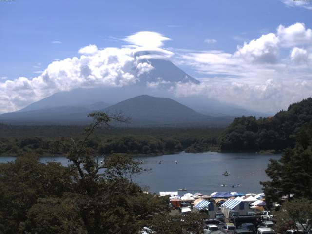 精進湖からの富士山