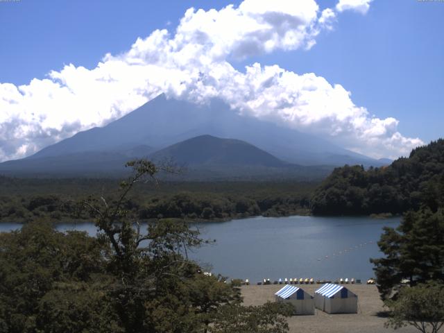 精進湖からの富士山