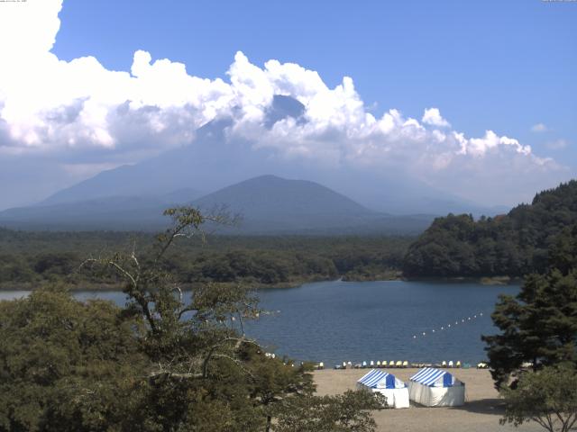 精進湖からの富士山