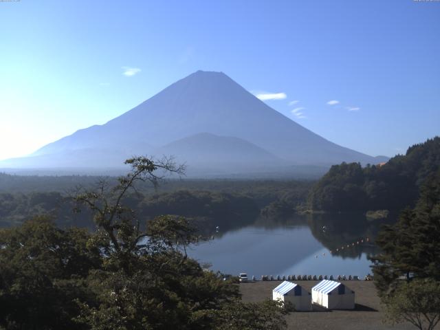 精進湖からの富士山