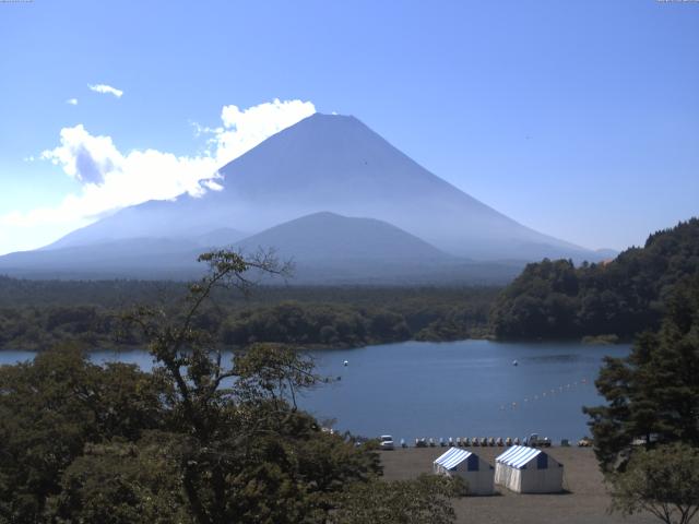 精進湖からの富士山