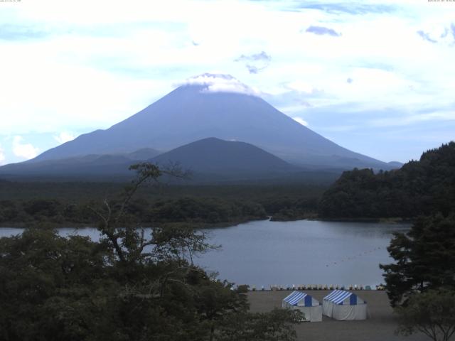 精進湖からの富士山