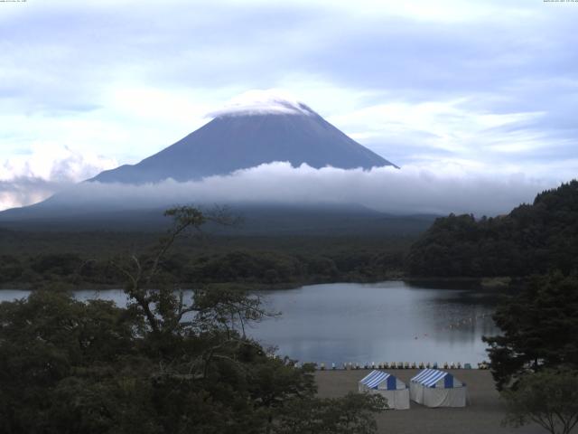 精進湖からの富士山