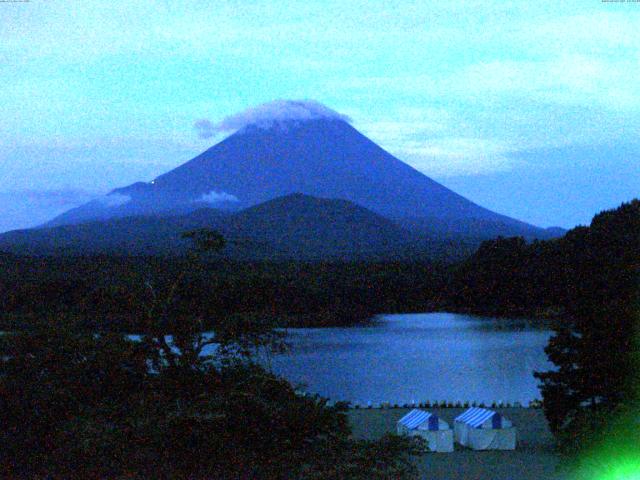 精進湖からの富士山