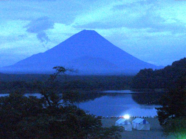 精進湖からの富士山