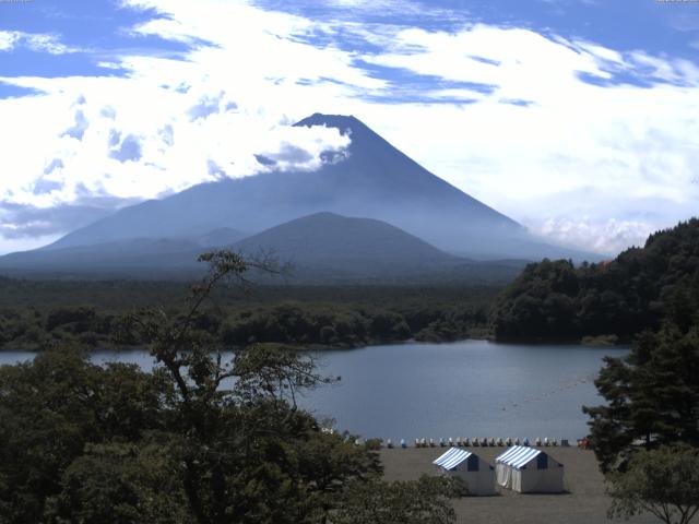 精進湖からの富士山