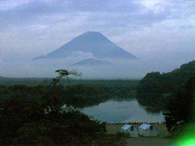 精進湖からの富士山